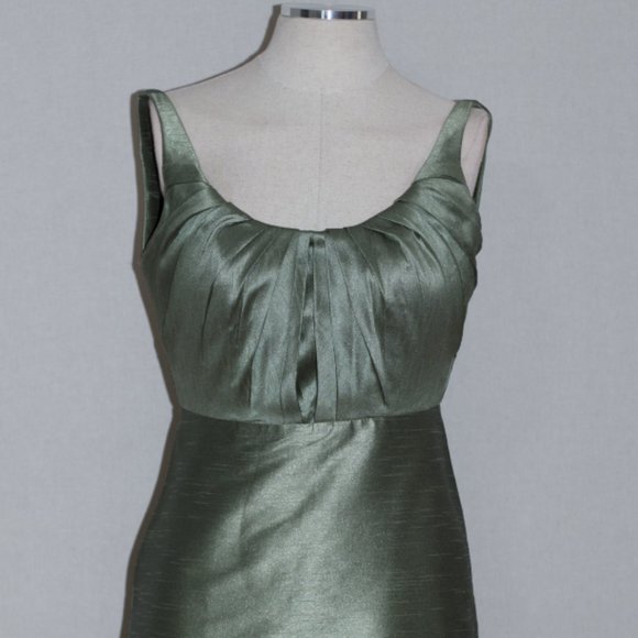 Jim Hjelm Occassions Green Gown - Picture 5 of 12